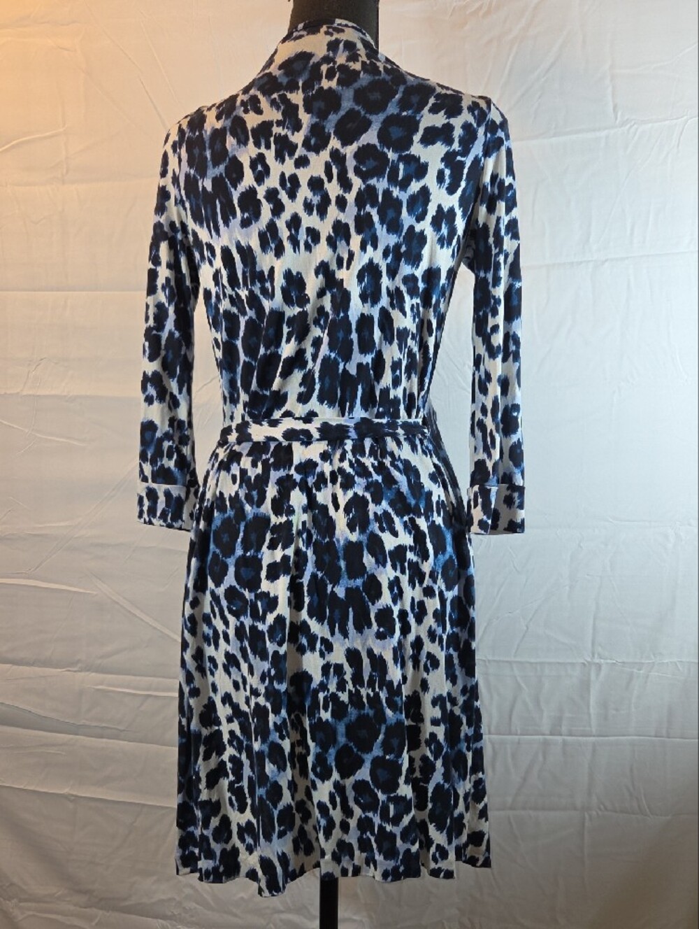 Diane von Furstenberg DVF Silk Leopard Print Wrap Dress, Sz 6 (0257) - Picture 5 of 10